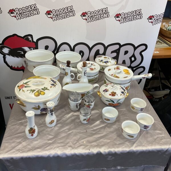 Royal Worcester Eversham tableware collection on display.
