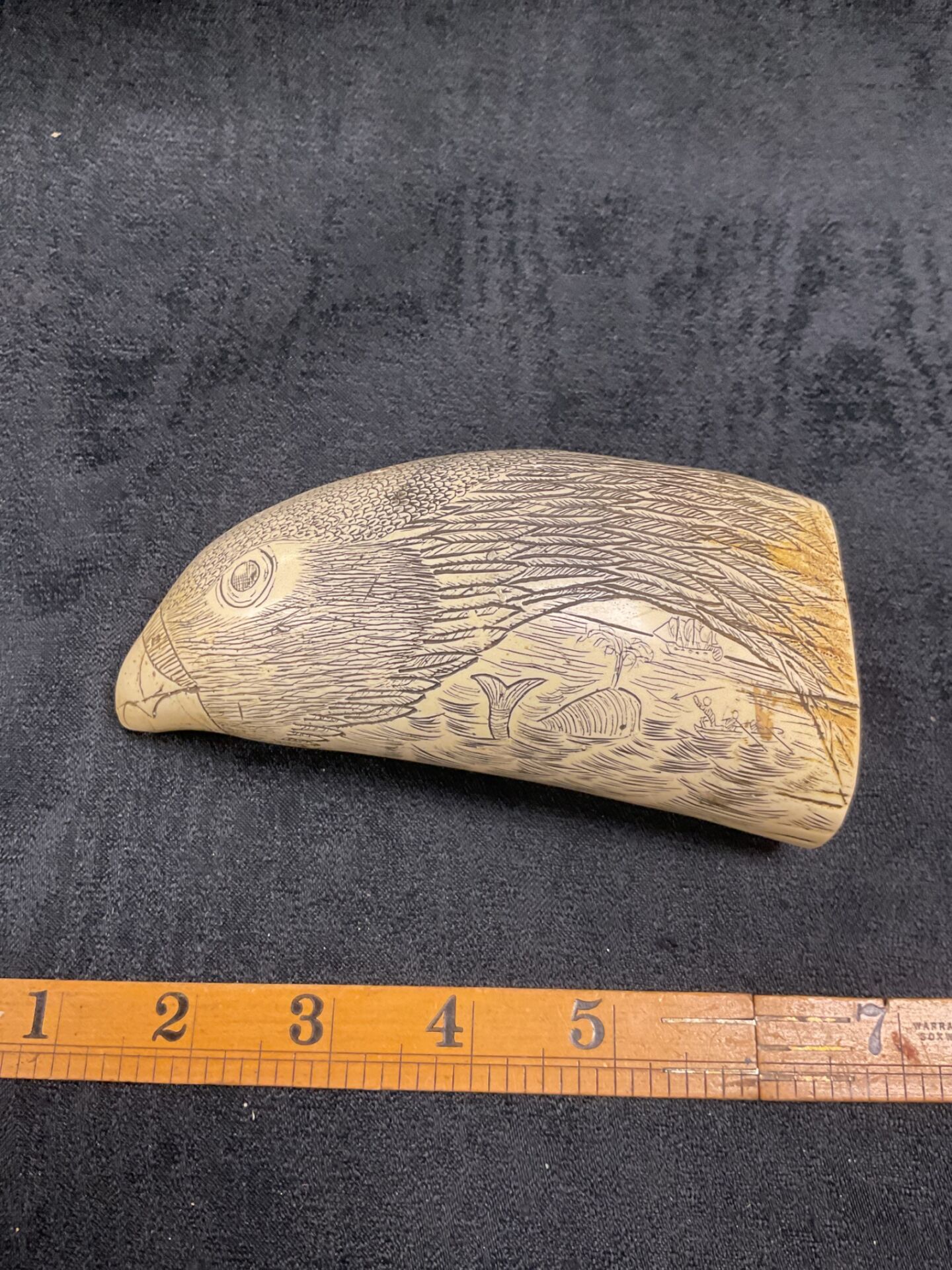 874 Resin scrimshaw eagle head