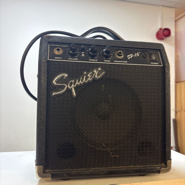 Vintage Squire SP.10 guitar amplifier with control panel visible.