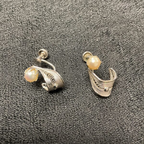 Vintage sterling silver filigree earrings with pearls.