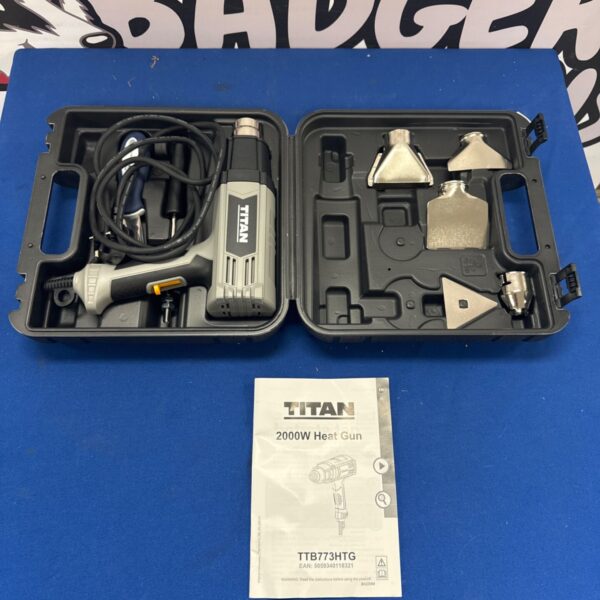 Titan 2000w heat gun set in carrying case.