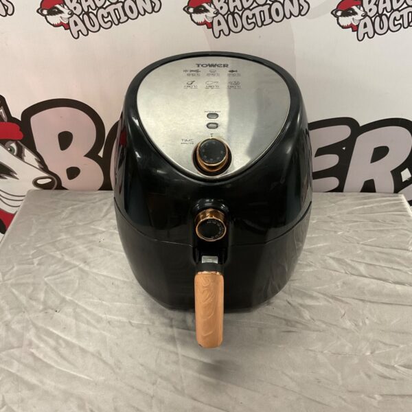 Black Tower air fryer for healthy cooking.