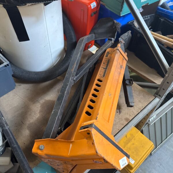 Triton Superjaws wood clamping stand for woodworking projects.