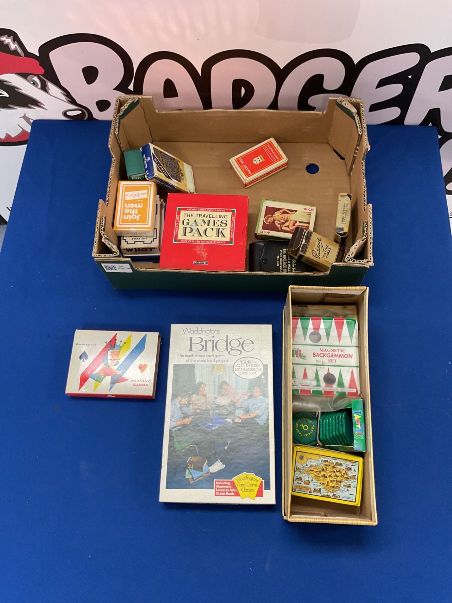 335 Box of card games and packs of cards incl. Bridge, Backgammon, Travelling Games Pack