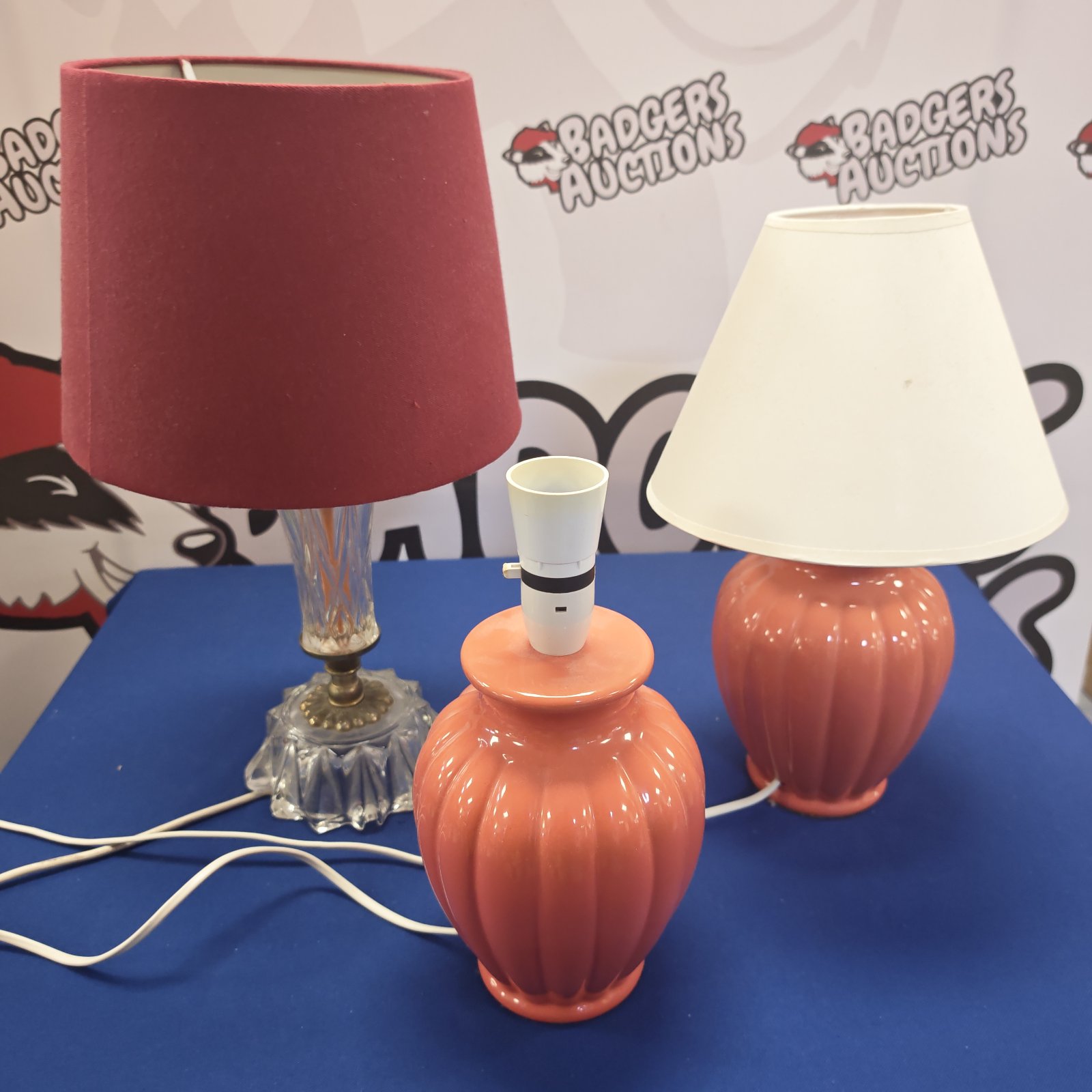 Vintage pink ceramic table lamp with shade.