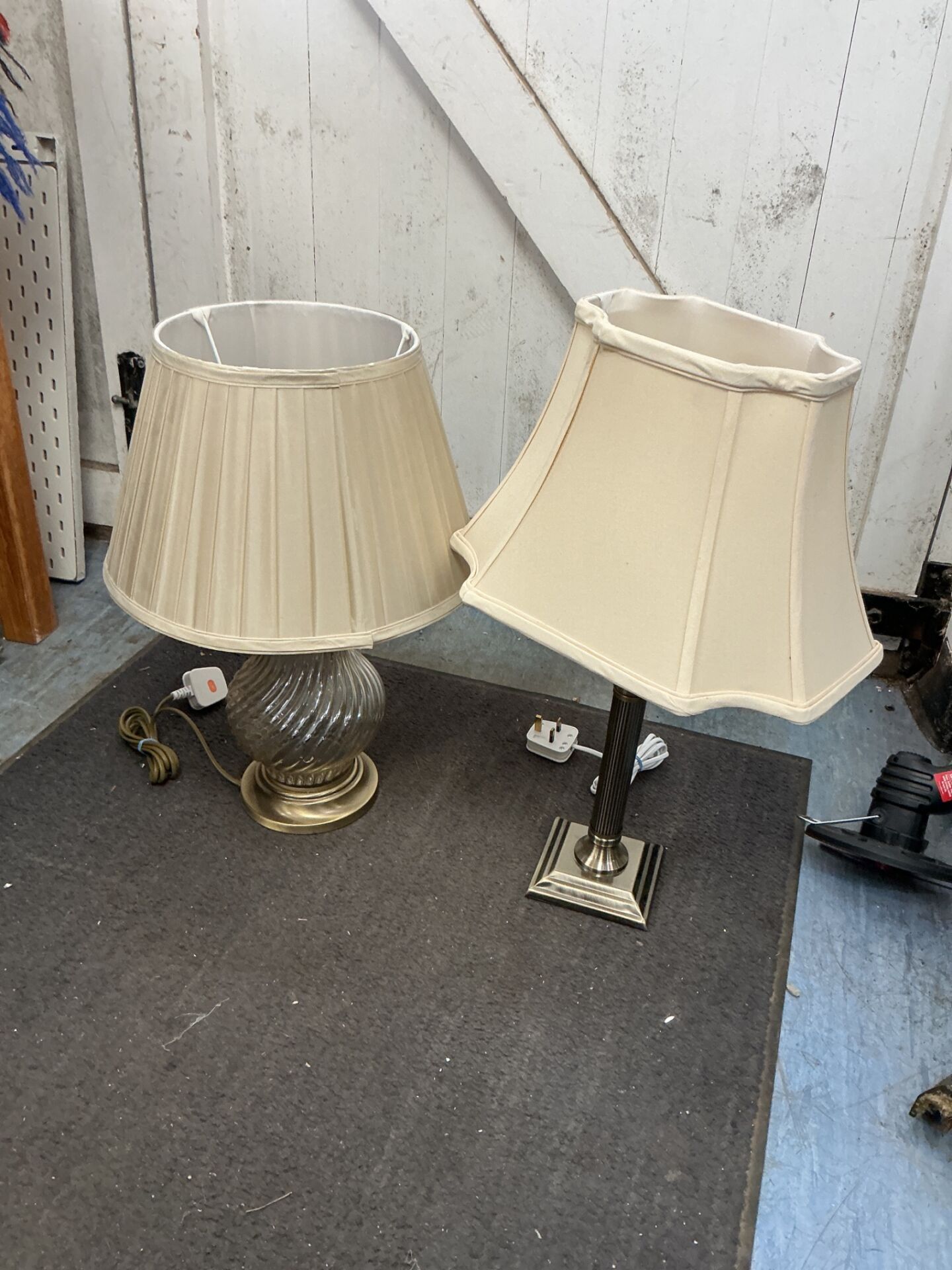 664 Column style and glass lamps