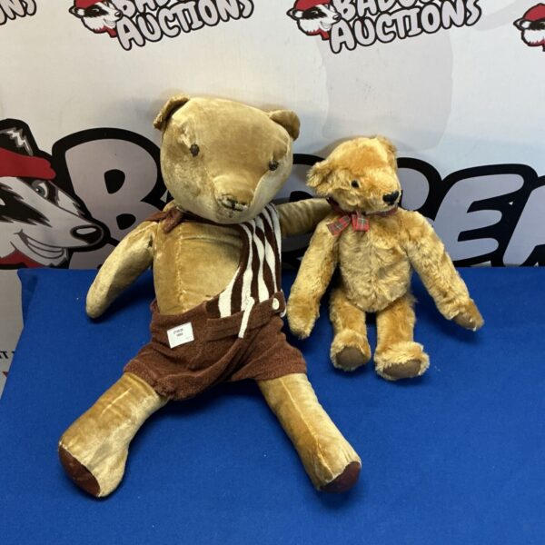 Vintage teddy bear pair, one jointed, antique stuffed toys.