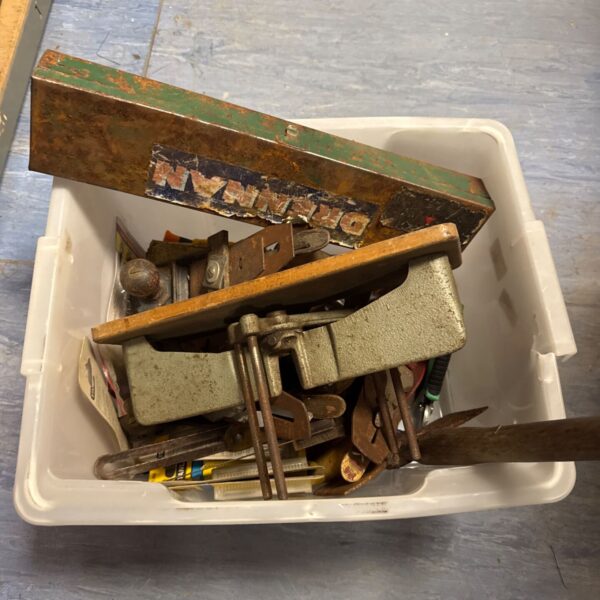 Vintage wood planes and a Drennan socket set in a box.