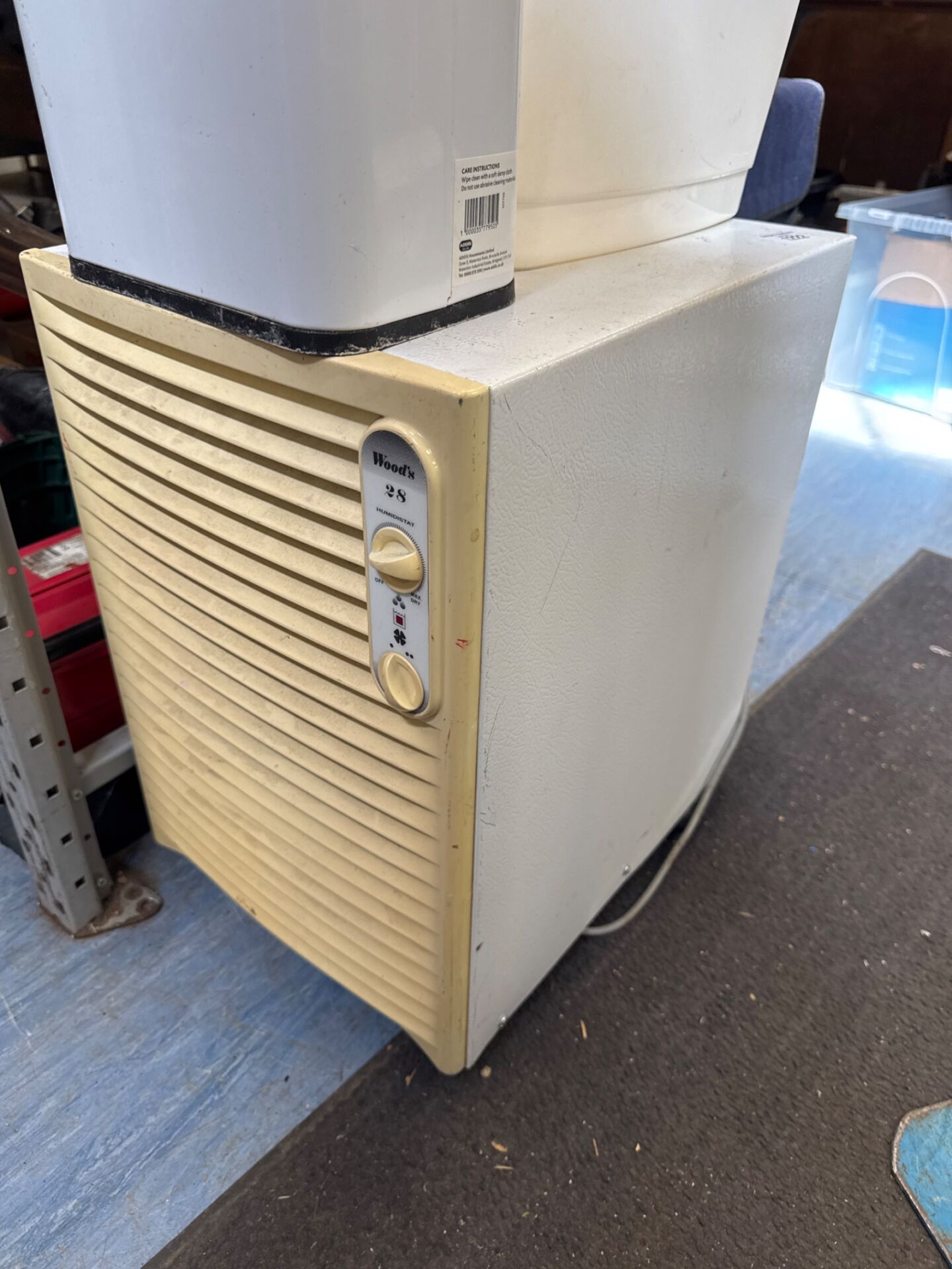 1222 Woods 28 portable dehumidifier