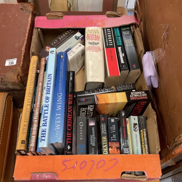 Vintage tray of war books including Angus Calder titles.