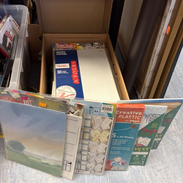 Mixed lot of A4 paper including inkjet and graph paper.