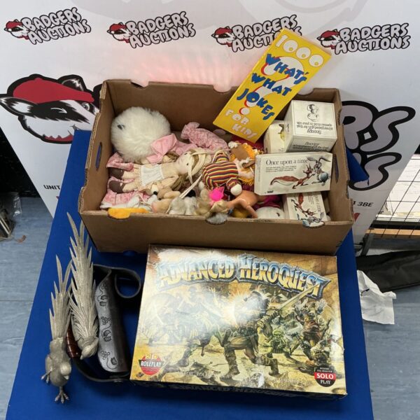 Mixed lot including Advanced HeroQuest roleplay game and vintage toys.
