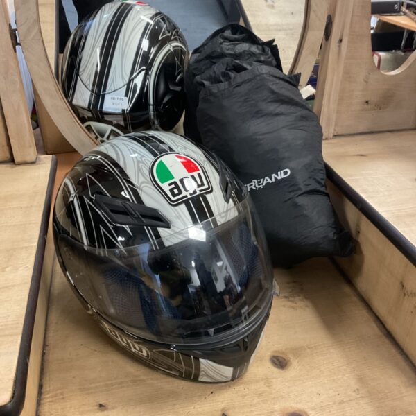 AGV K-4 motorcycle helmet, size S, black and silver graphic finish