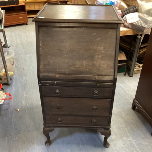 Antique dark oak writers bureau with closed fall front and cabriole legs