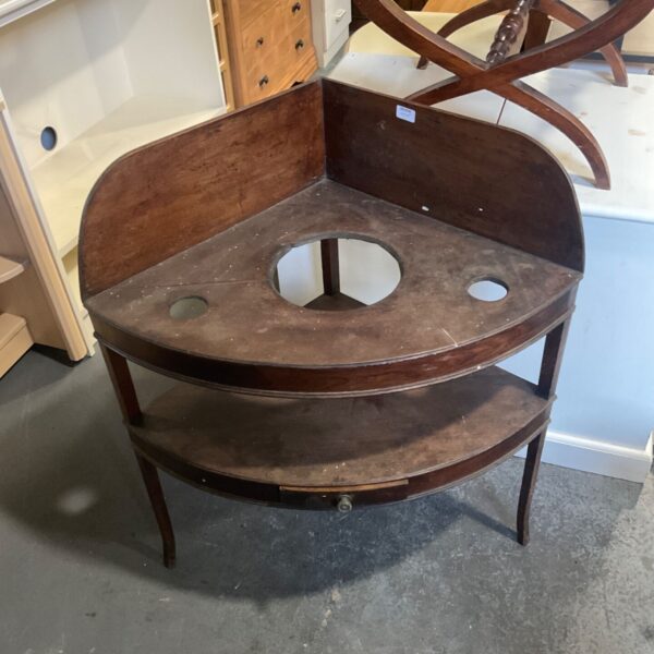 Antique Georgian corner washstand with two tiers and curved gallery back