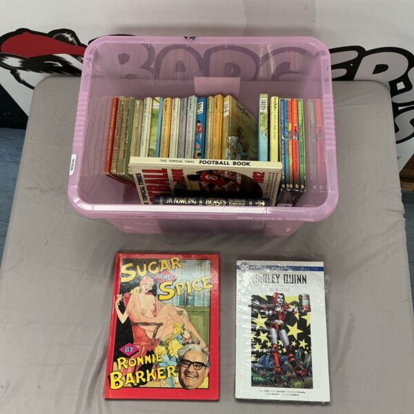 Assorted book lot including Enid Blyton and DC Harley Quinn.