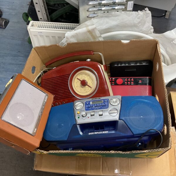 Box of vintage Bush TR130 and Sony CD boombox radios in auction lot