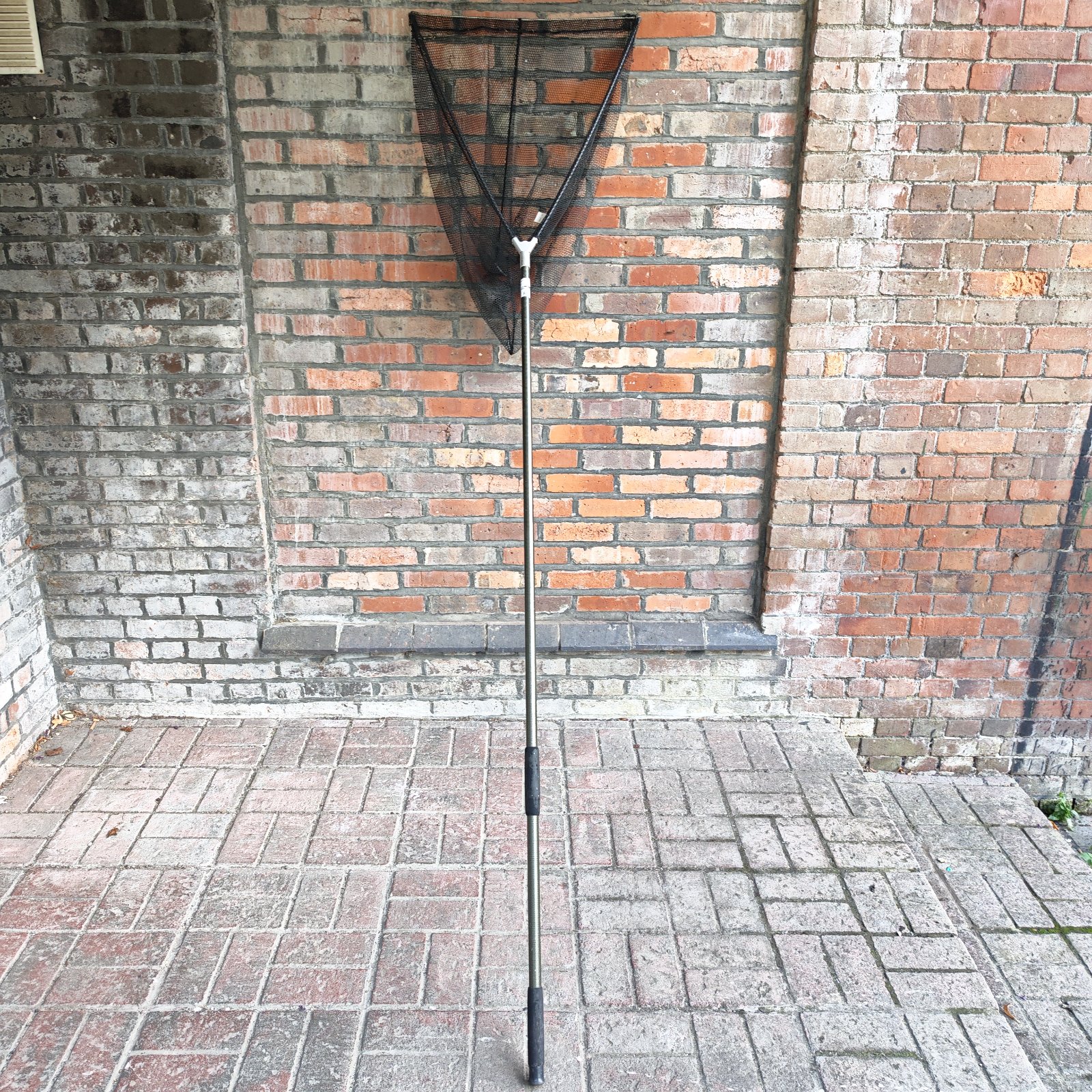 Large carbon fibre landing net pole and fishing net for sale.