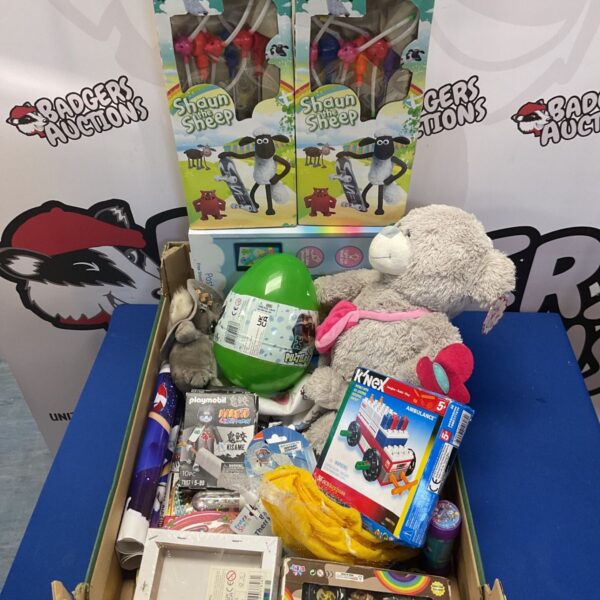 Childrens toy bundle featuring Shaun the Sheep, Playmobil and Knex.