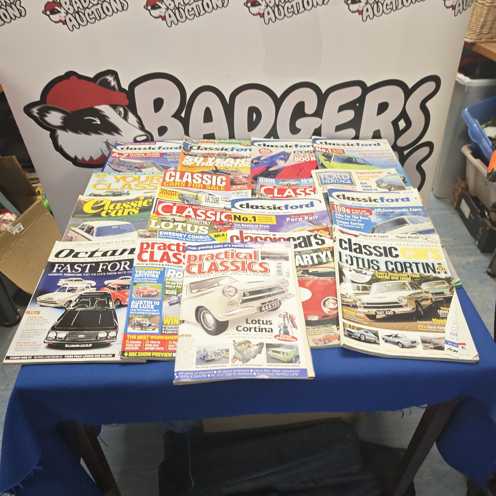 Bundle of classic motoring magazines including Ford titles.