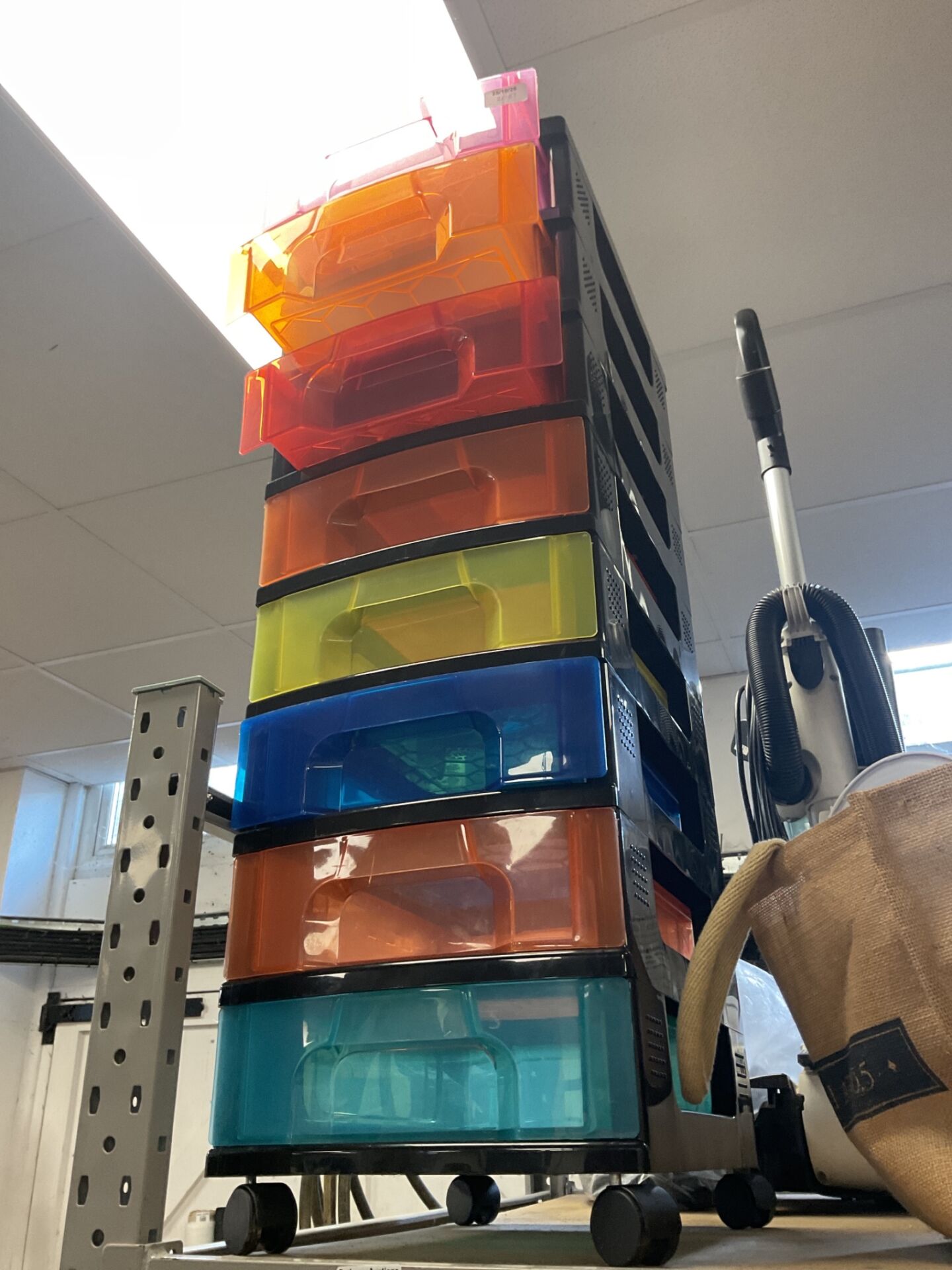 1049 Colourful tower storage unit