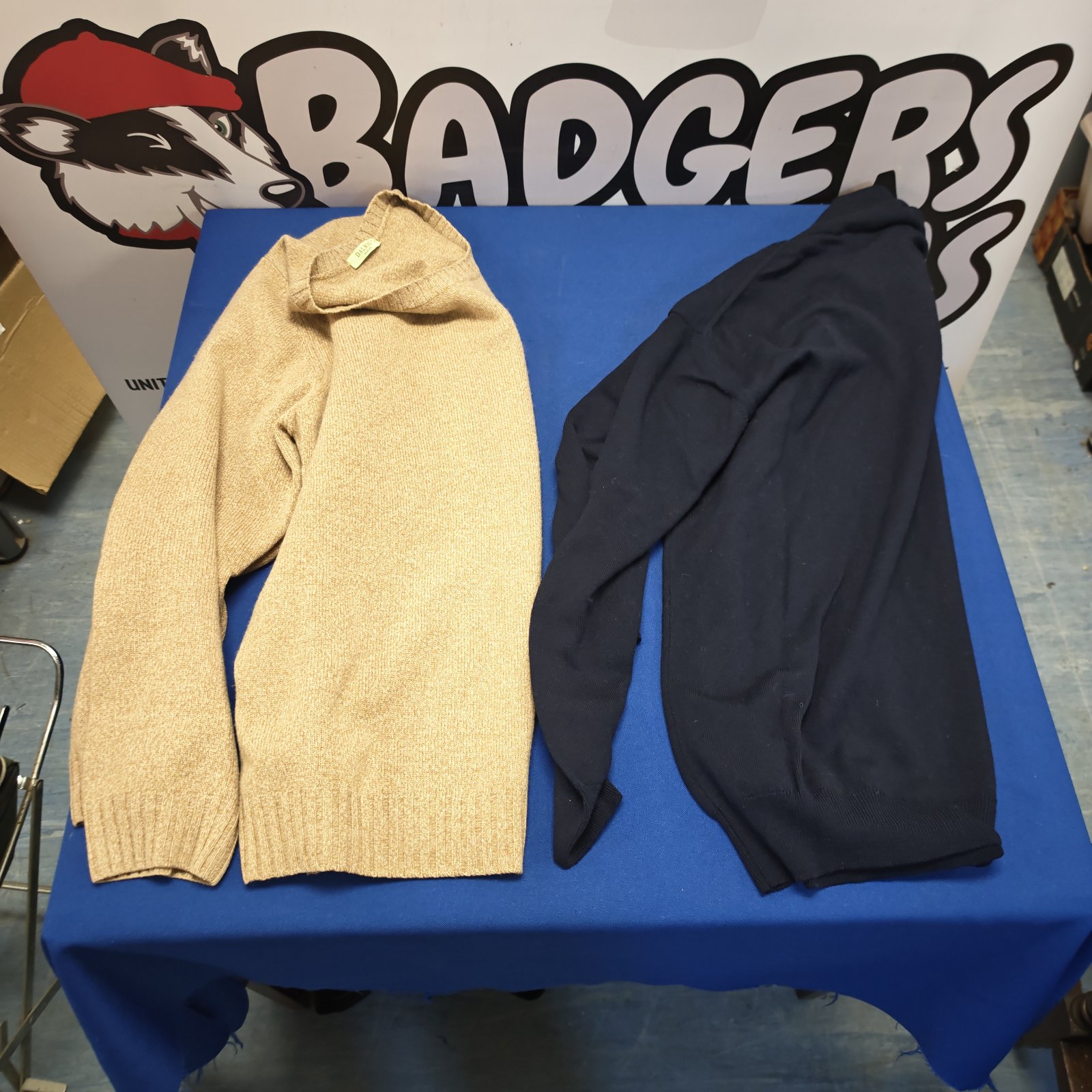Beige cashmere jumper with turtle neck, size 54.