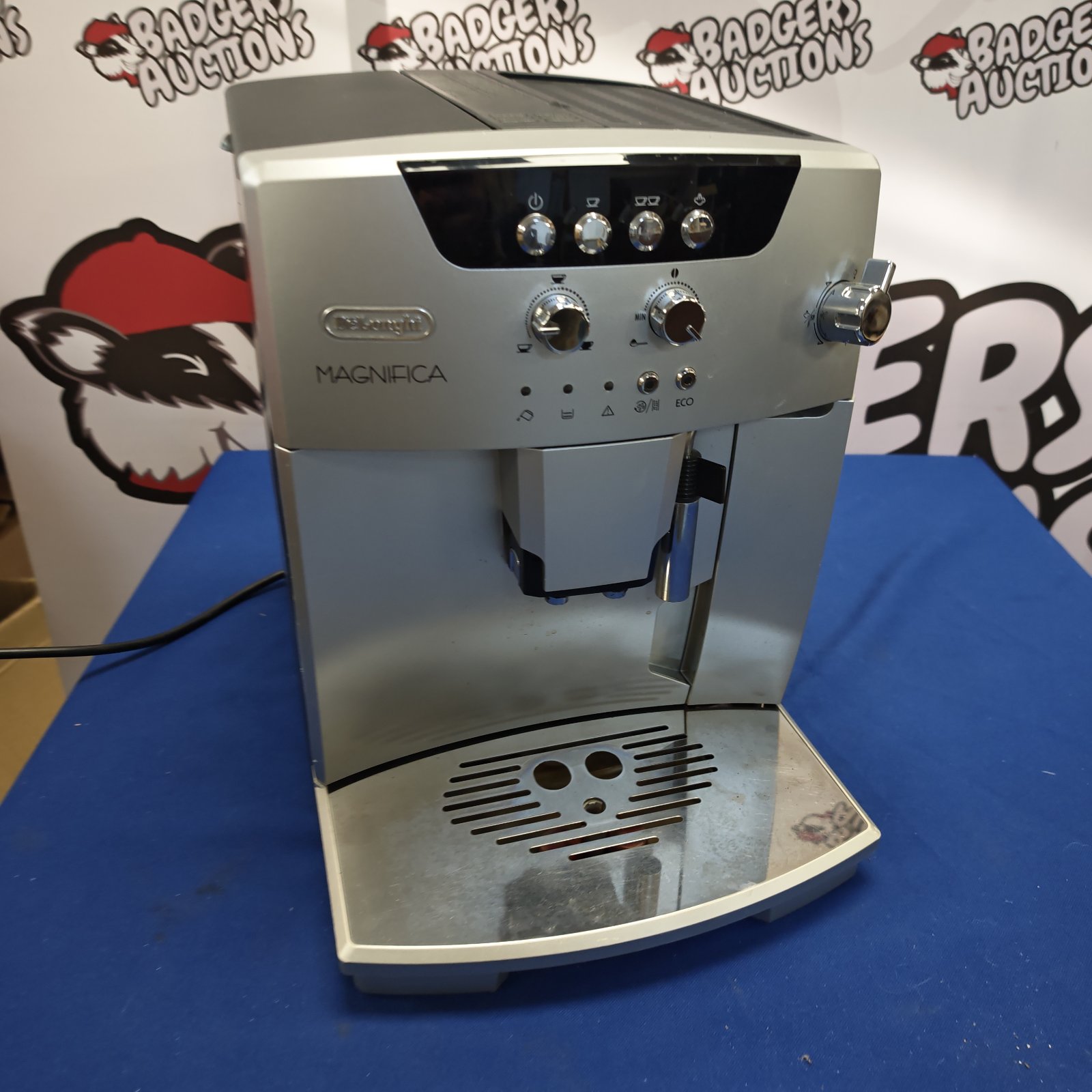 Delonghi Magnifica coffee machine, front view, automatic espresso maker.
