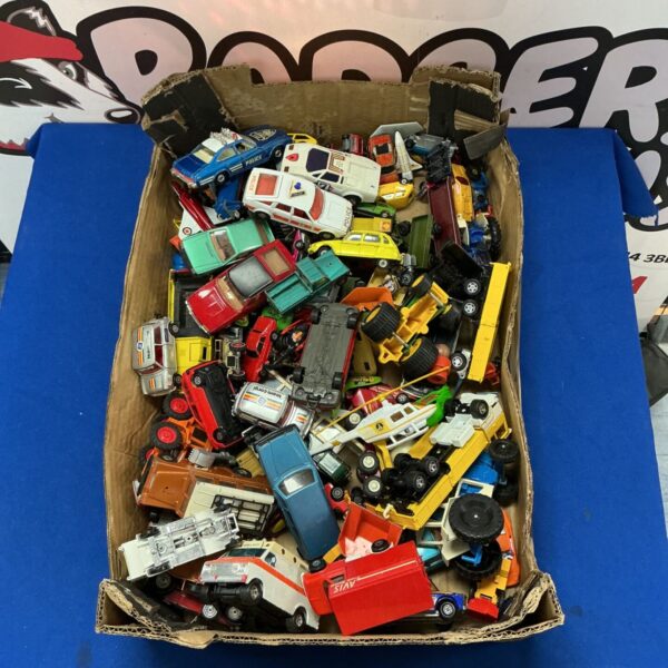 Mixed lot of vintage diecast model cars including Corgi and Matchbox.