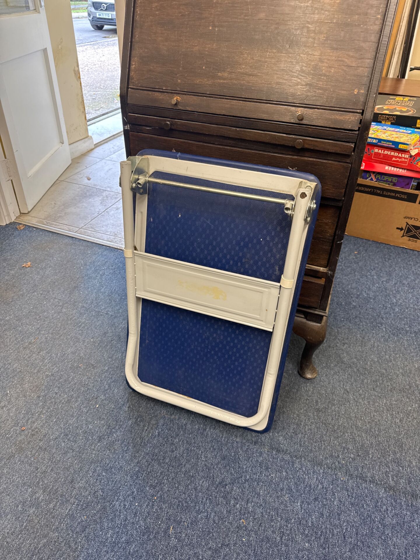 1252 Folding metal trolley
