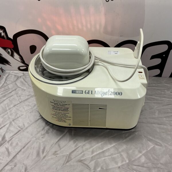 White Gelato Chef 2000 ice cream maker with bowl lid and power cable