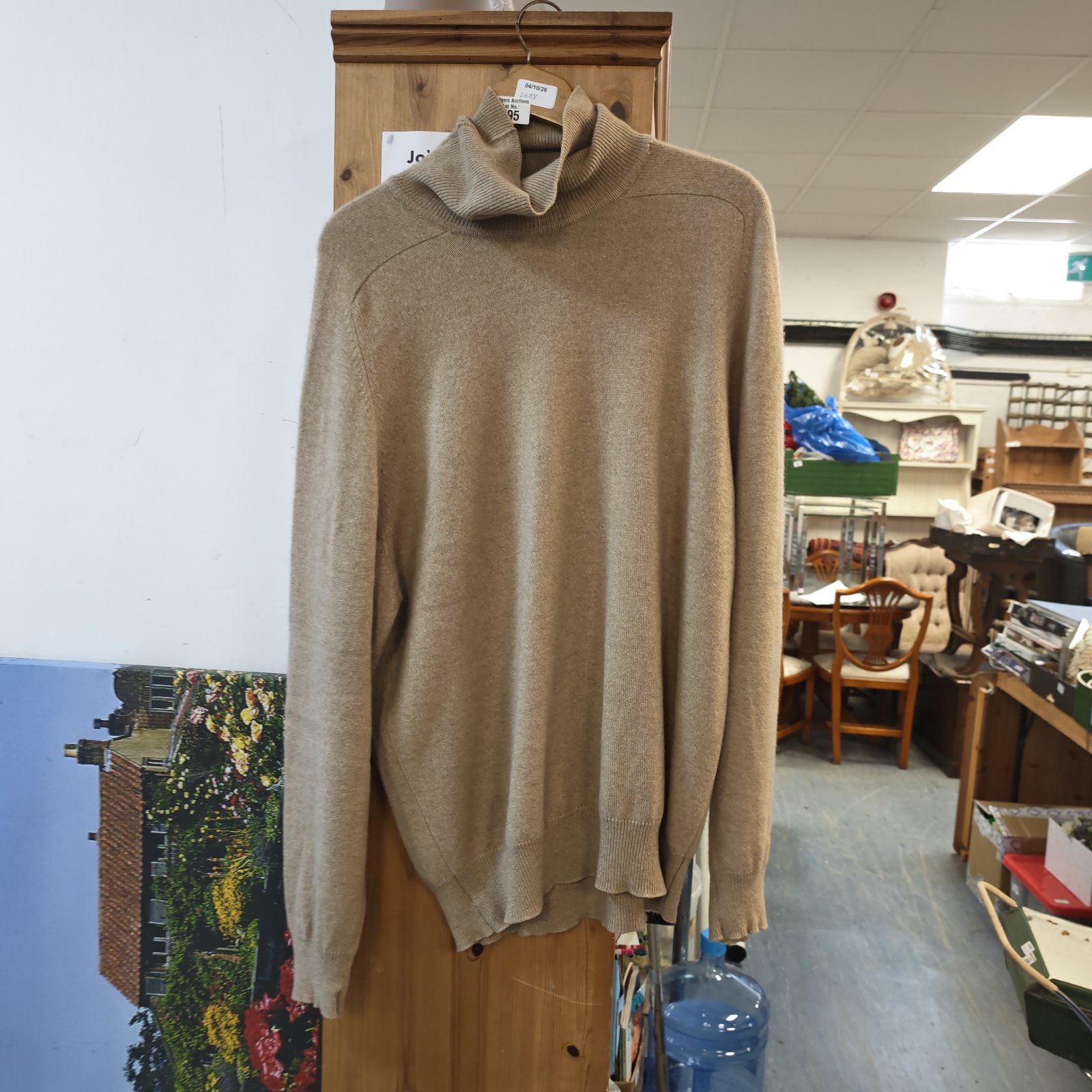 Harrods Alan Paine cashmere turtle neck jumper size L.