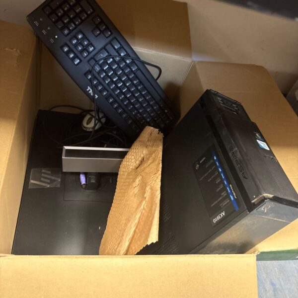 HP monitor and Acer Aspire AX3910 PC bundle with keyboard.
