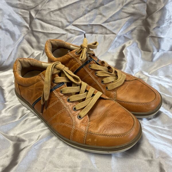 Brown leather Jones trainers size 11, casual footwear.