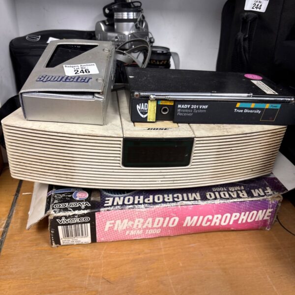 Bundle of mixed electronics Inc Bose wave radio