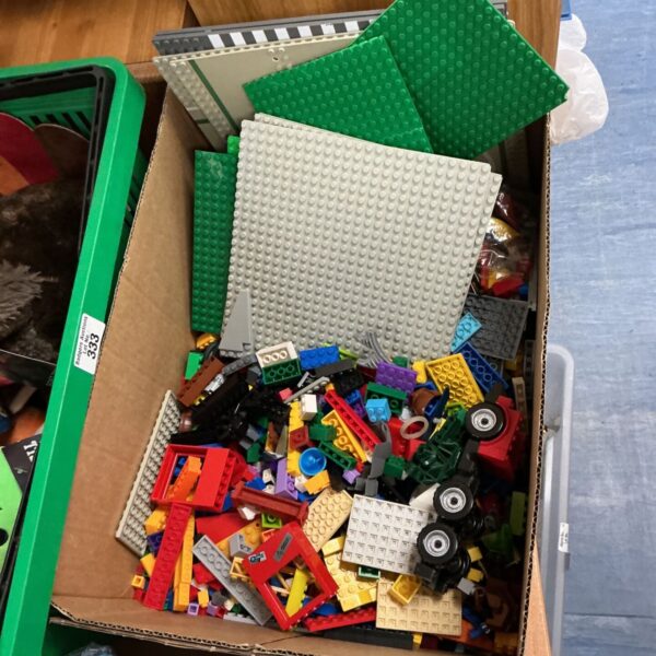 Box of assorted Lego & megabloks bricks inc some vintage with boards