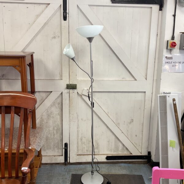 Floor standing uplighter lamp with frosted glass