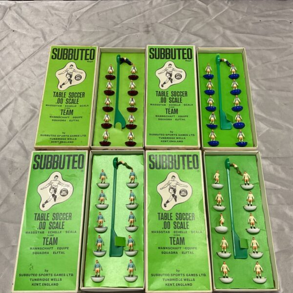 4 Subbuteo Table Soccer .00 Scale Teams
