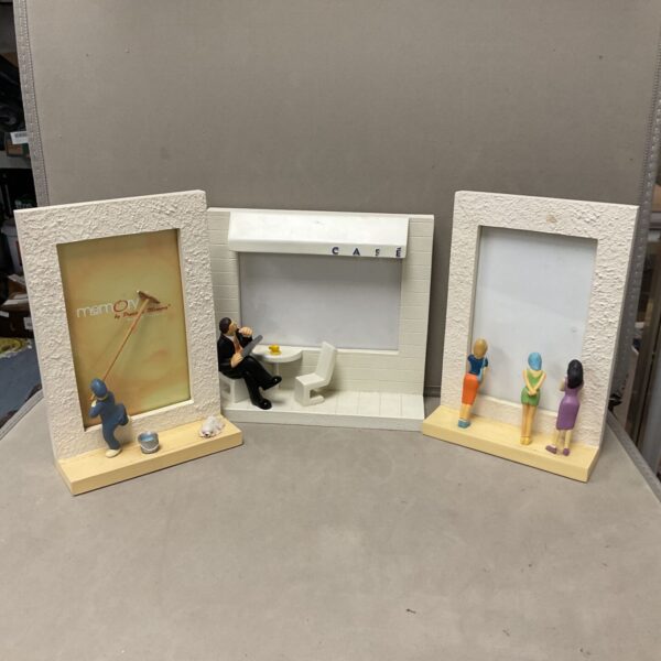 Vintage novelty picture frame with cafe scene and resin figures.