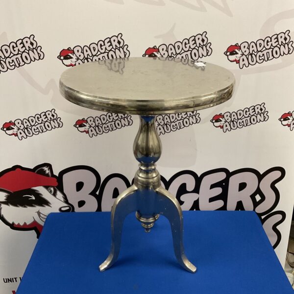 Polished chrome aluminium side table with round top and tripod base