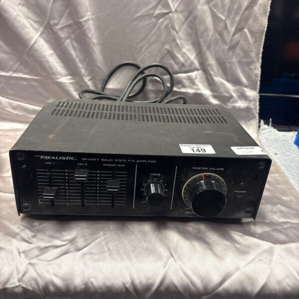 Vintage Realistic 35 watt solid state PA amplifier front view.