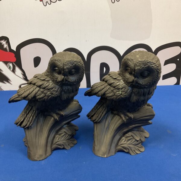 Pair of bronze effect resin owl ornaments by Tom Mackie.