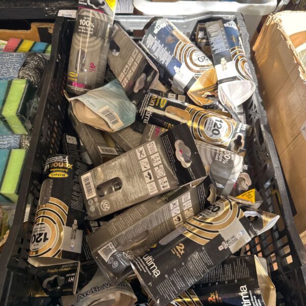 Box of new Ring Automotive H1 xenon car light bulbs.