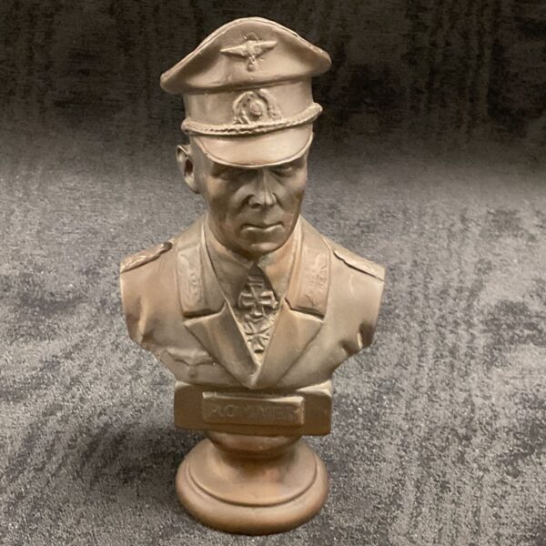 Front view of the Rommel bronze bust signed by H. Lederer.