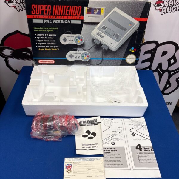 Front view of Super Nintendo Pal box with insert.
