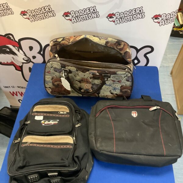Lot of four teddy bear themed bags, including a Moda bag.