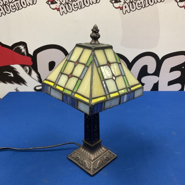 Vintage Tiffany style table lamp with colourful slag glass shade.