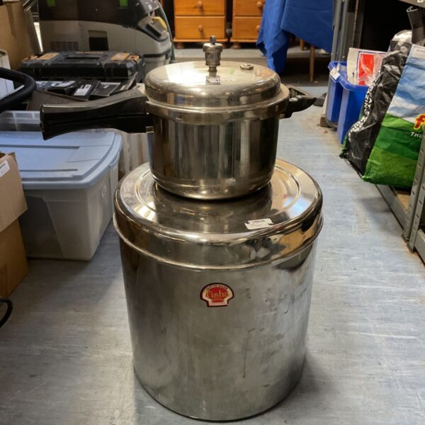 Tisha stainless steel water pot with stainless steel pressure cooker on top