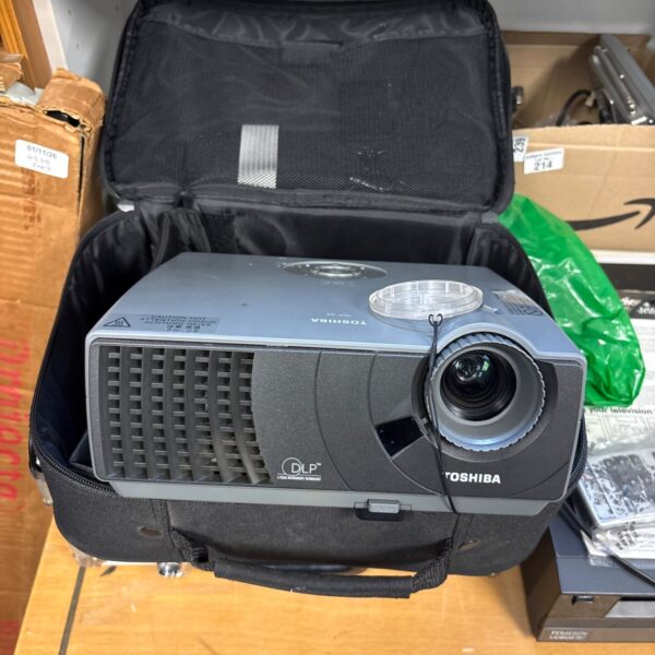 Toshiba TDP-S8 multimedia projector with lens and black carry bag