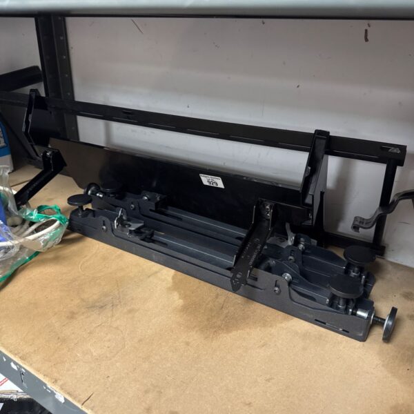 Heavy duty adjustable TV mount bracket, model TL530GB.
