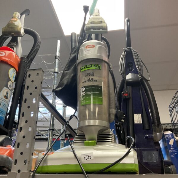 Vax Power 1 Pet upright vacuum cleaner with hose and accessories, lot 1043